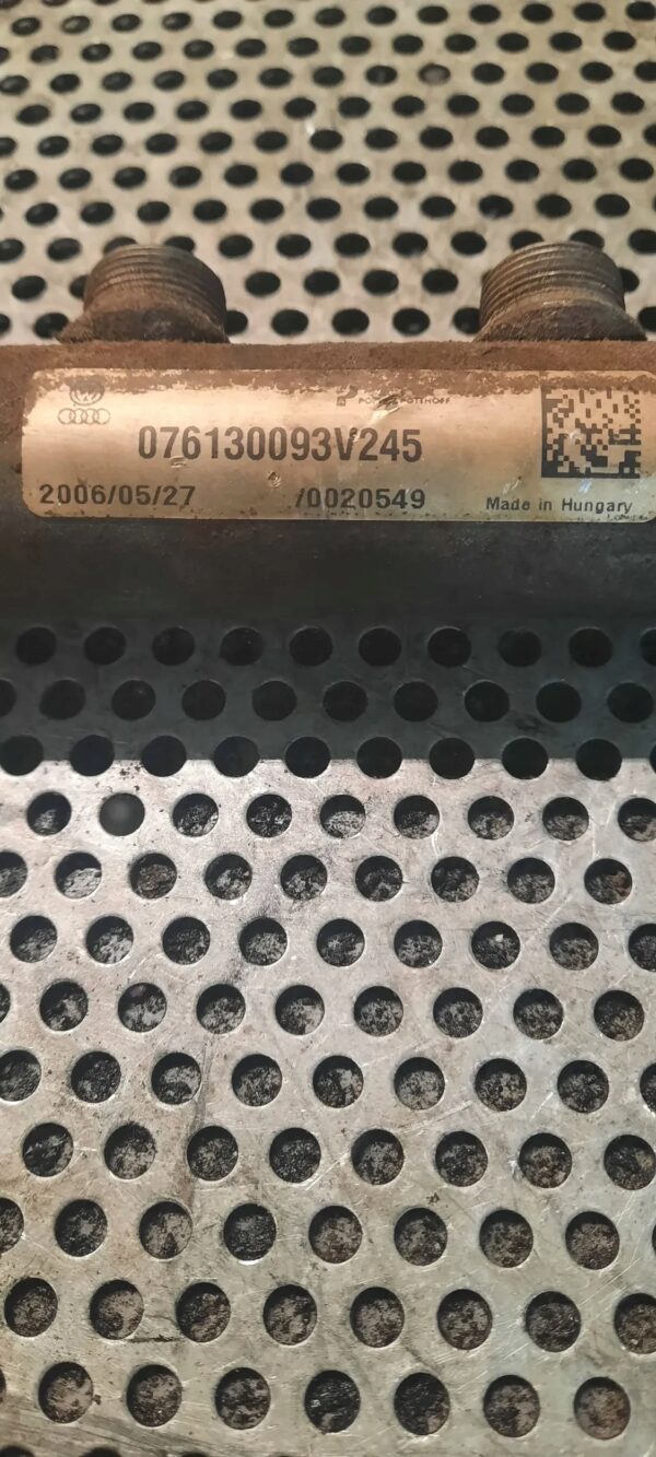 923f4d9f735f4cac37944bf21a9b4810