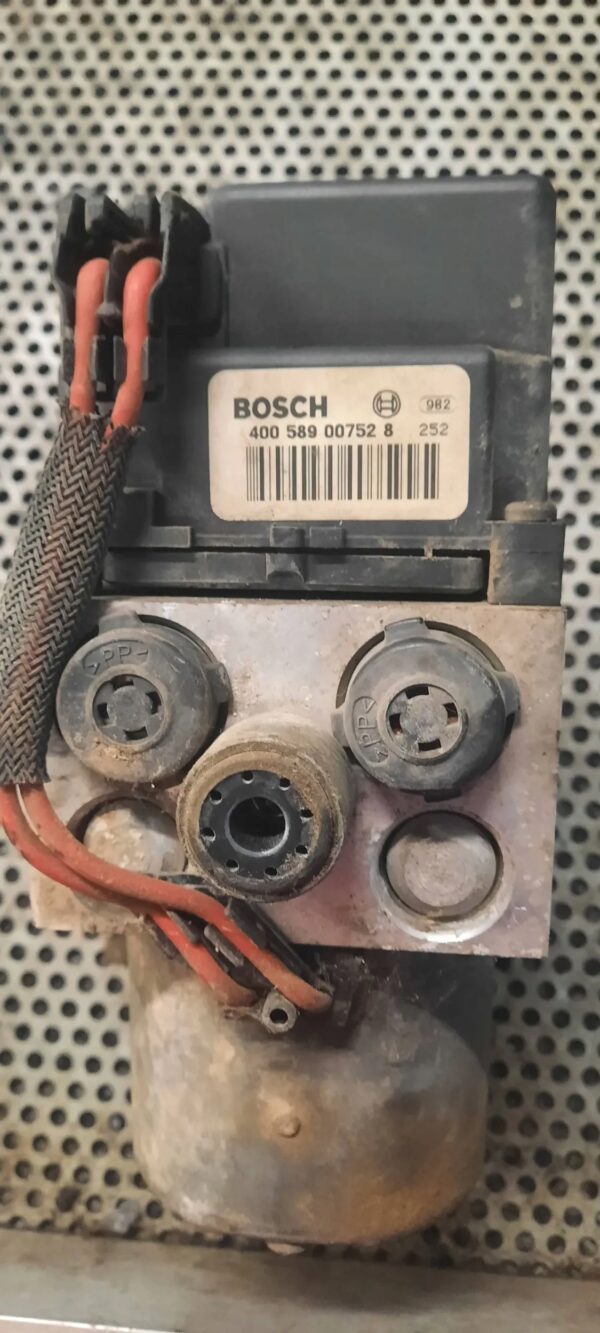 4fb1eeee302f8151044f67d07ec4f76e