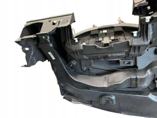 c3cd7e53353bd2f9c62296567b71f36f