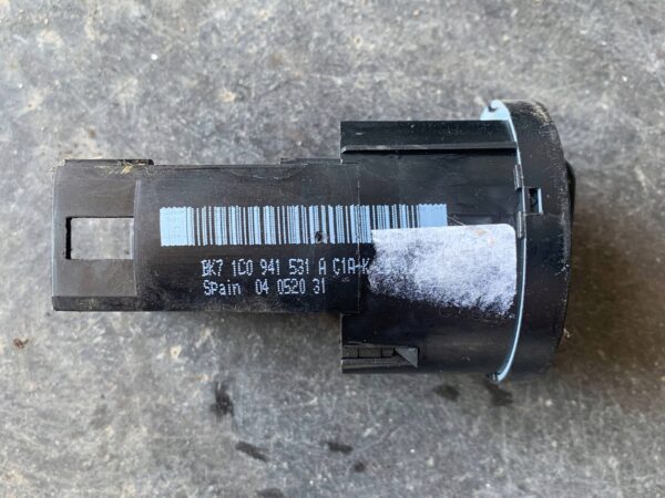 9601d4bb4ea892f15730e745cf945fe4