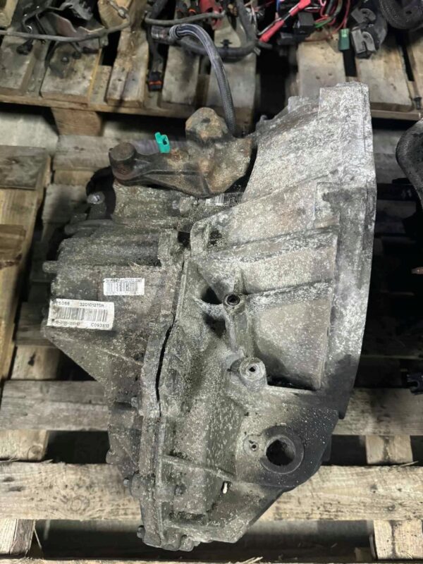 ecbb595133fec9bf39157f068aa68d15