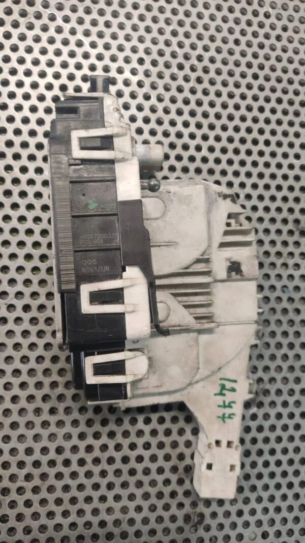 d00e4e5d18bb59bdab7e2b830cbac27f