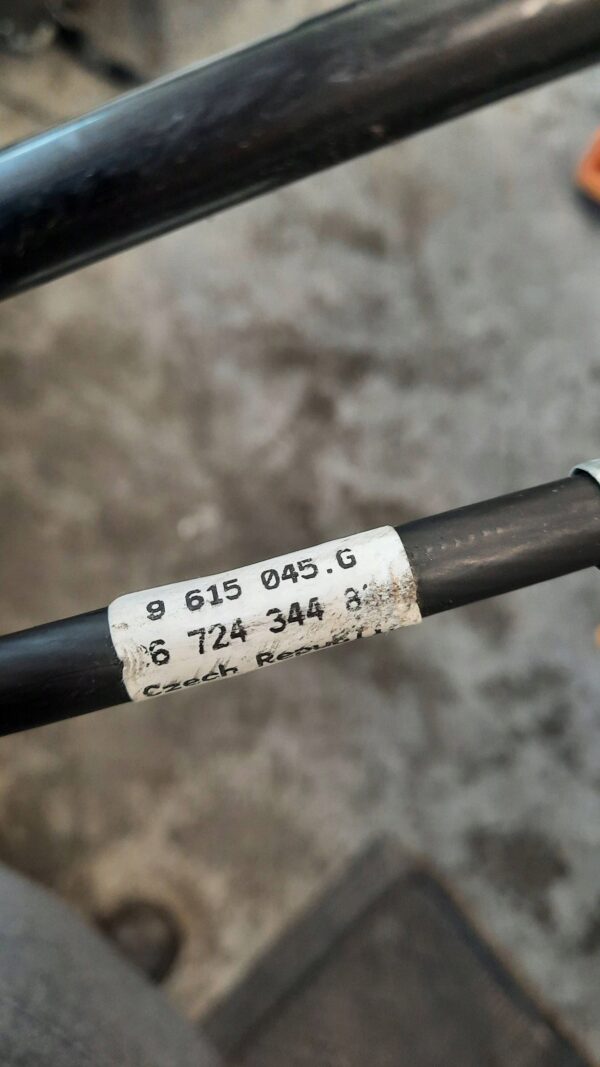 699707d43277a4665a23e6f3def63793