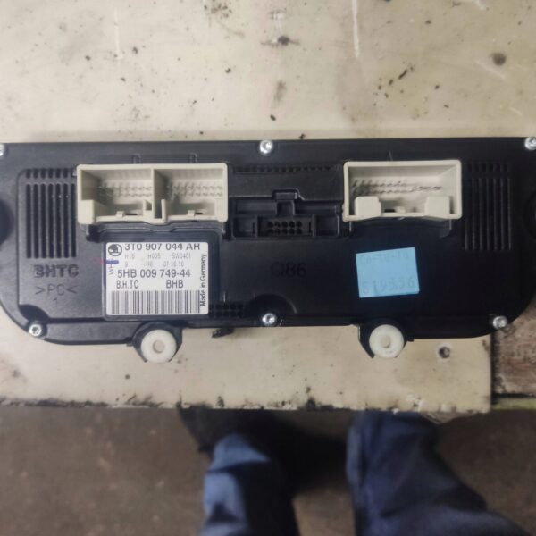 276080f3273e821c4a9fe457504e7d6e