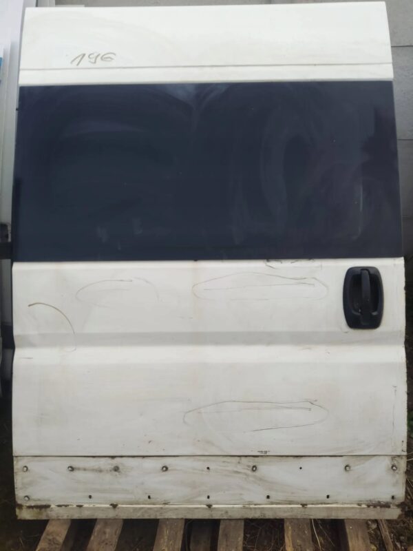 3713b9123a99fd80d801a7bffb1a7e8a