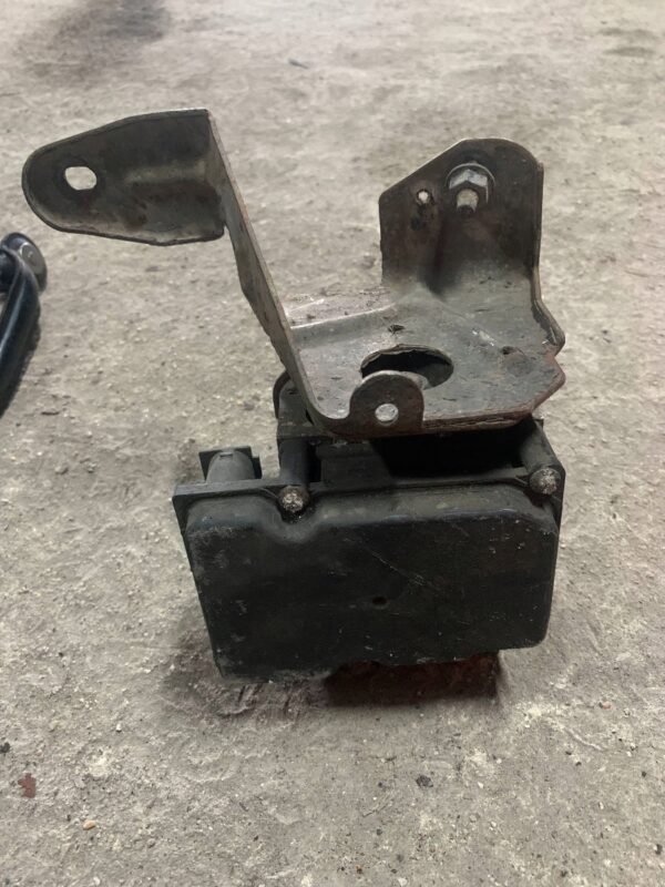 99deca29d091d8c8a5a8ec04bb2fd45b