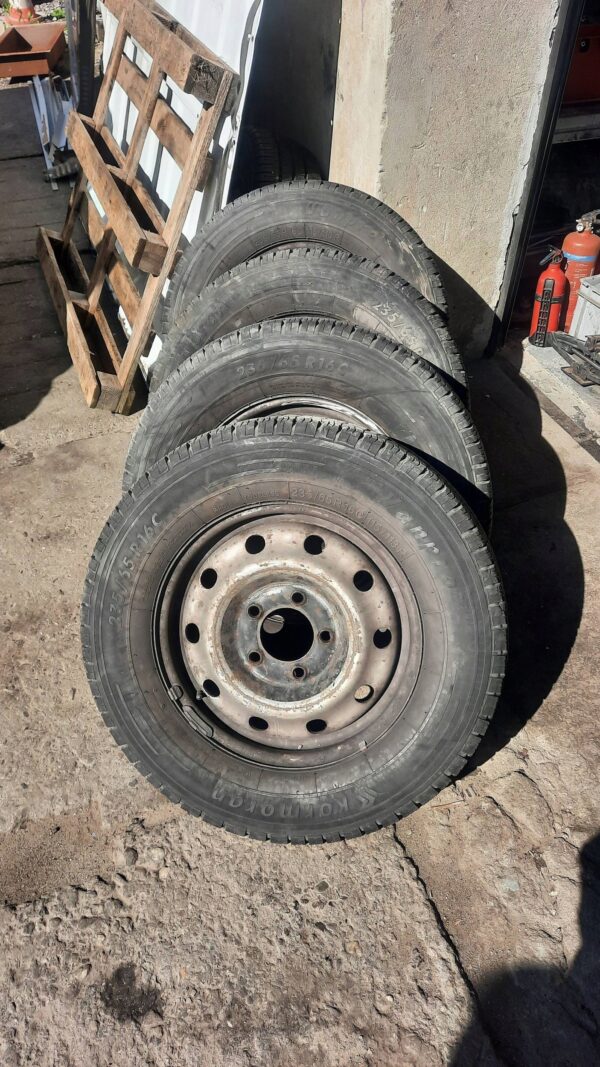 ae7811222328f1c19f884ba4173e59c9