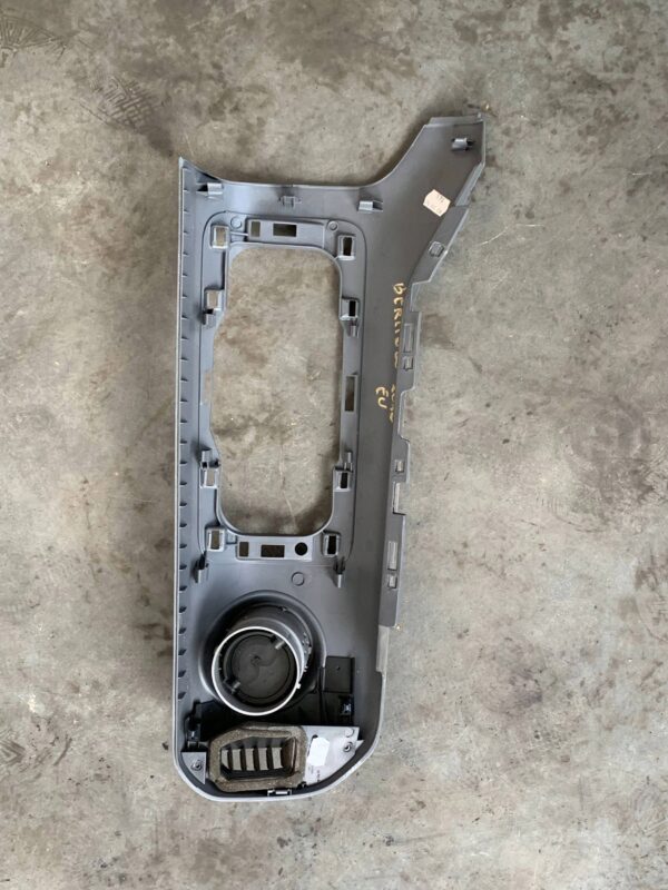 6561d6b9eb6614a17e0aa9f6126c2350