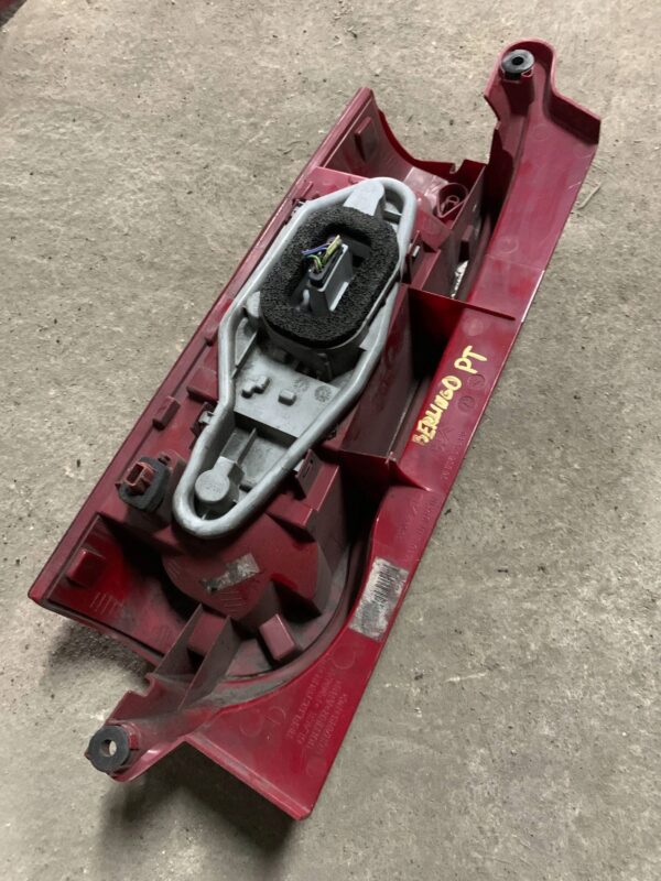 503505dc13e749cc15f9968c6ce1a86b