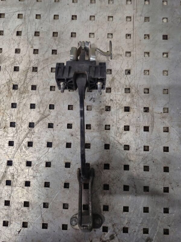 625deb10f04a54402945c4a38b8b1b9f