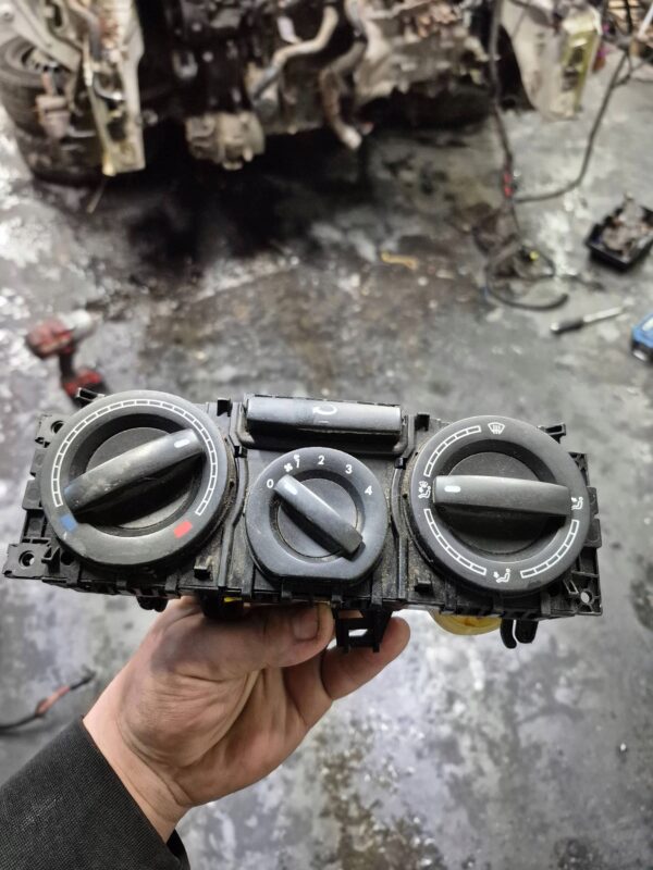 03dcc94b887b6a00a209bb4d6d3e962c