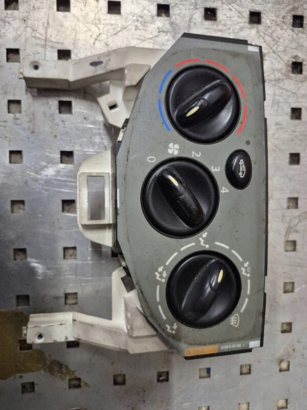 09a79537e29e67ff3db3f2e9a24a3512