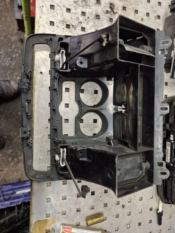 9f28bf38c3814a7493cf359e68db112b