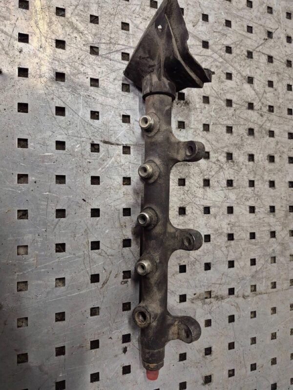 a63af5e5b219952780180b7e2c6cf28d