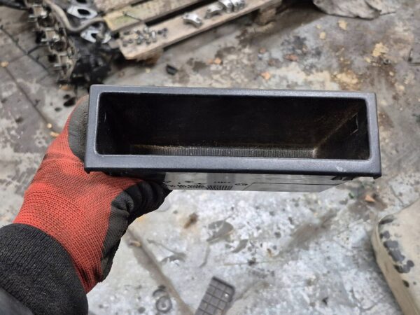 9b38222c6ff7c42d15d25e1301d31b89