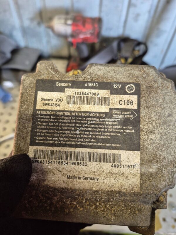 2728ad5b3c7fa2e5f35ee881ddd99fd1