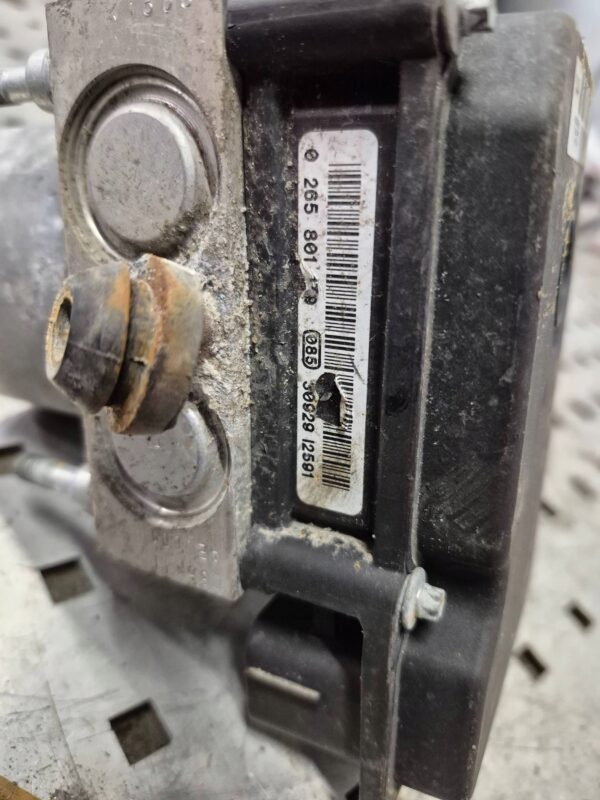 7586c7b61f69fc685fa0381849f3897e