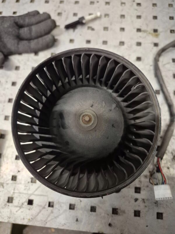 1aba2f3e728f38d2ec081960a2e300a1