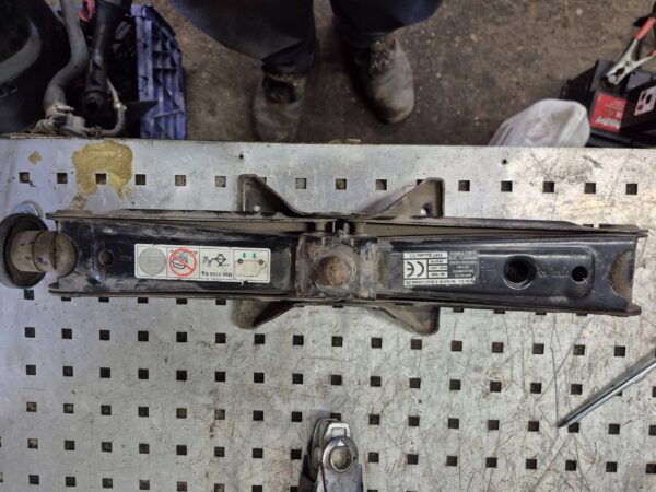 a8685e2bf995b8583f11362d237f5e29