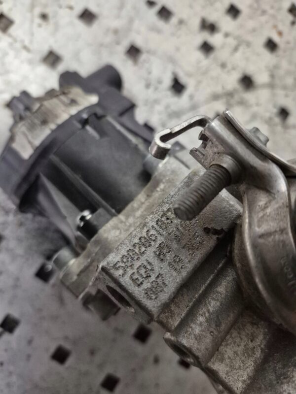 e7dfccb3f47a12d10f85ac6b4e66d763