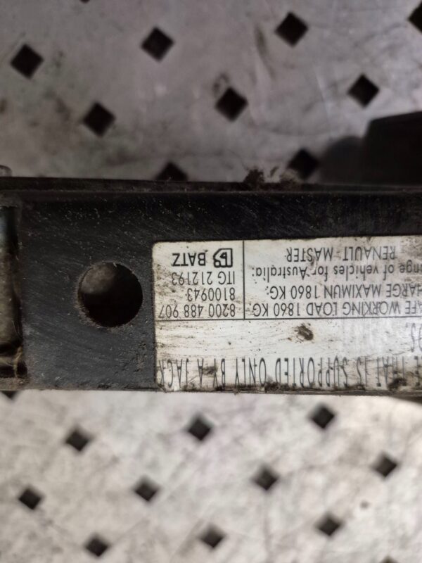 a6a42ab8e4f6230d94d28aed29be5bb2