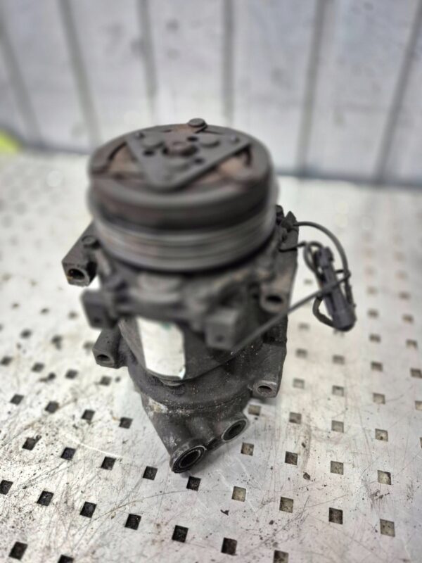 828dd7a33661d1d641ed59dfa5aafd74