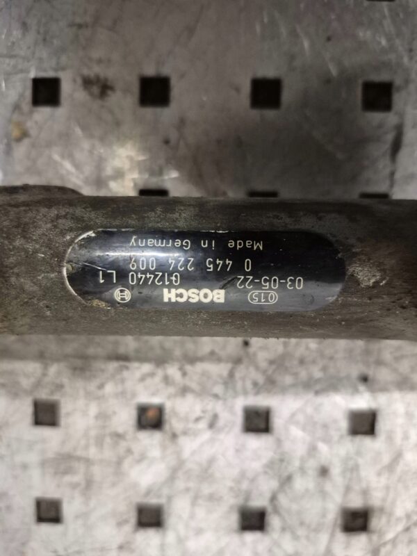 2dad03a1b6687a0a8b734a365f81fe01