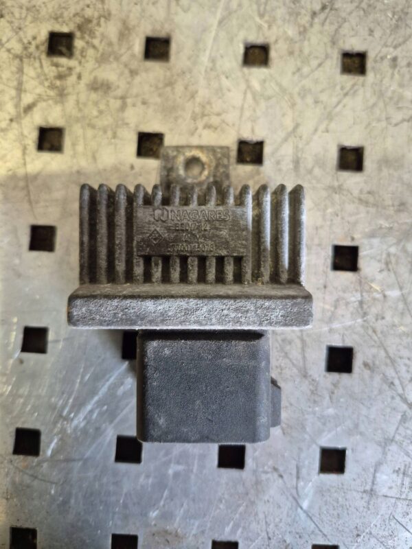 d44dcc1e5d1e8261d24425346e22a3fe