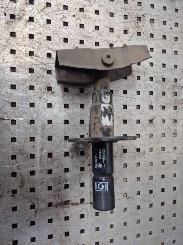 871ca2ead96341e5dbeba603c5833f68