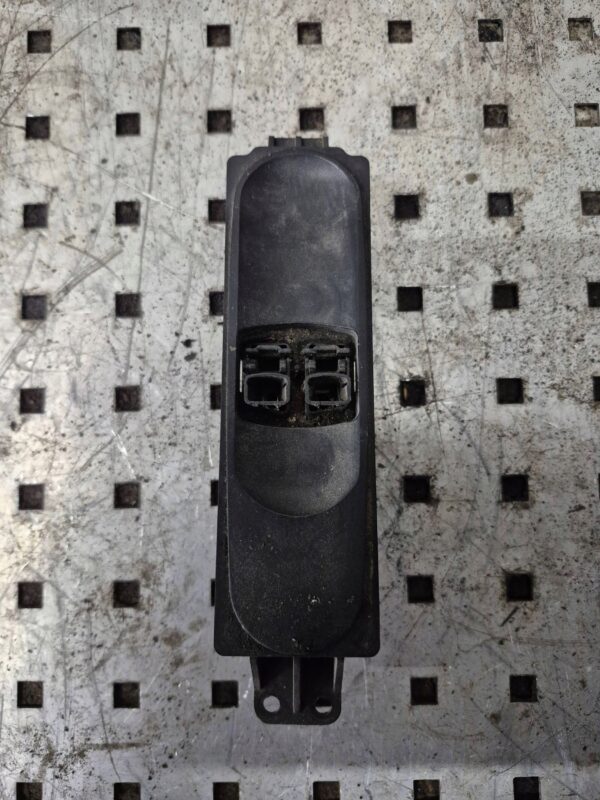 8599338f913715fe61d547914ea30c57