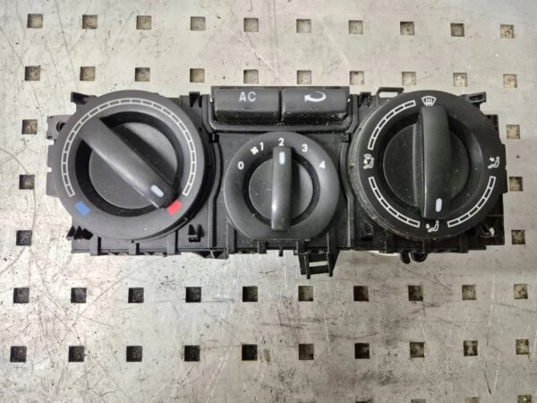 b174198fe0329c6db0dcbfec250fb049