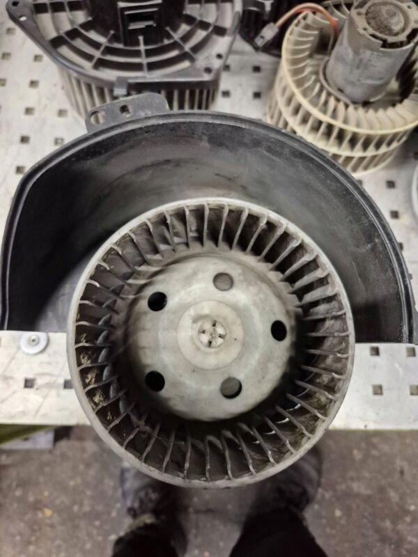 be02ae16aa99e89e3bc3539bd5625d55