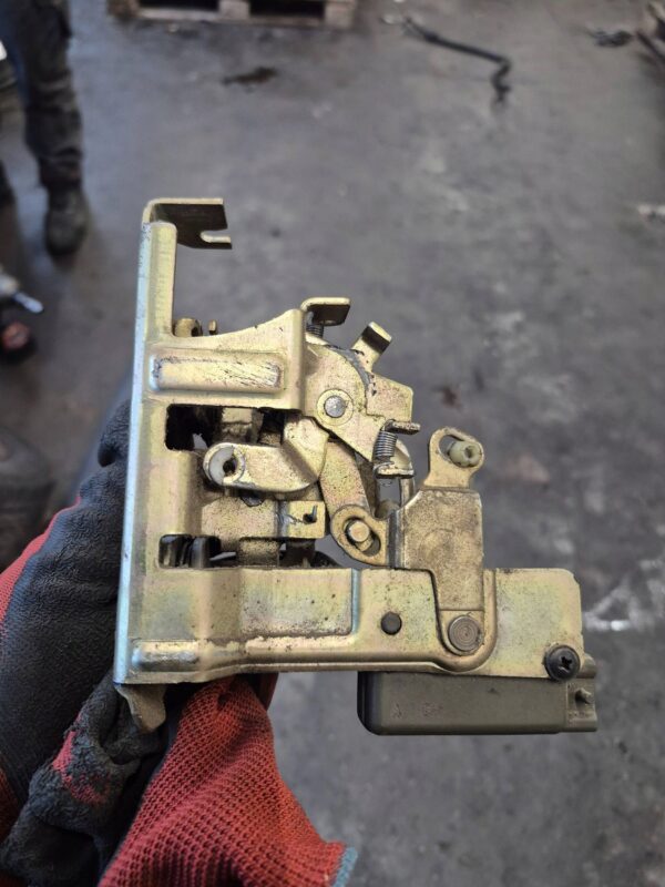 acca90477c627fcc7ffd9cb413557728