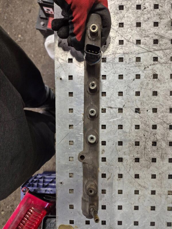 e705195872d228bd0f5856b572bdbd8d