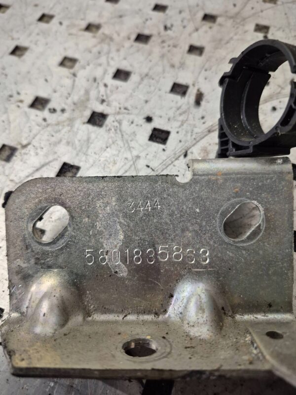 4ee5a0b81cfa29168e542f2d79405616