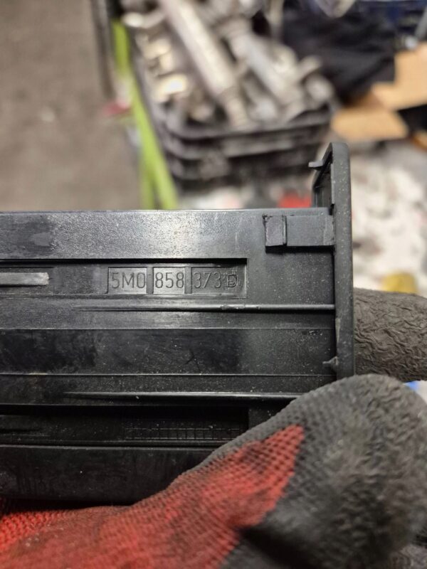 c12994a1ff27a0f4267d1c9bcb276c9e