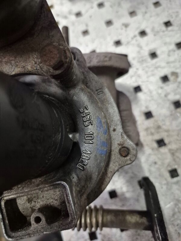 04e488af4810a685a1e400176022e21b