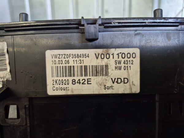 271b4f4040365cbb542de9f96fa131e5