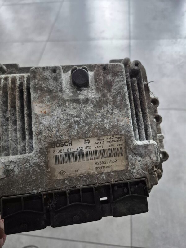 9a55e81e1e15573ca55543bd78aac637