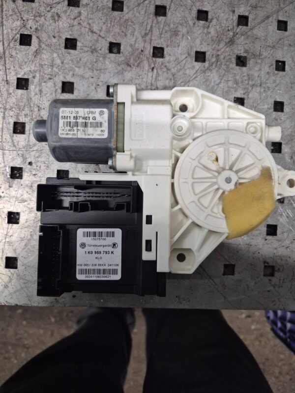 7d3c48e87549bbc41ecce54ff00c2f1d