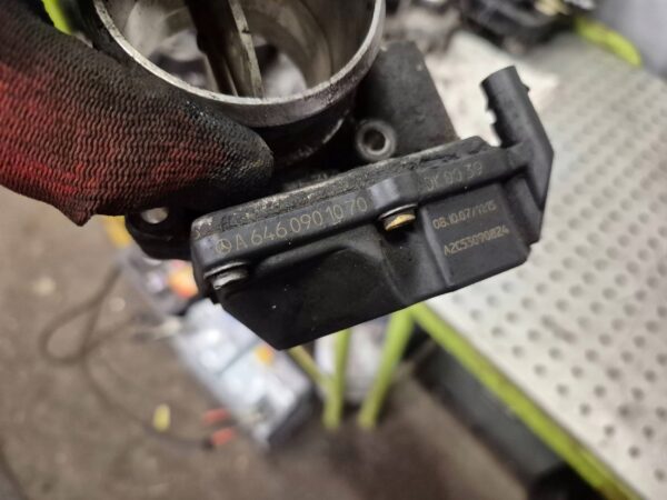 ed94fd100dfaa460d5394d805772bc53