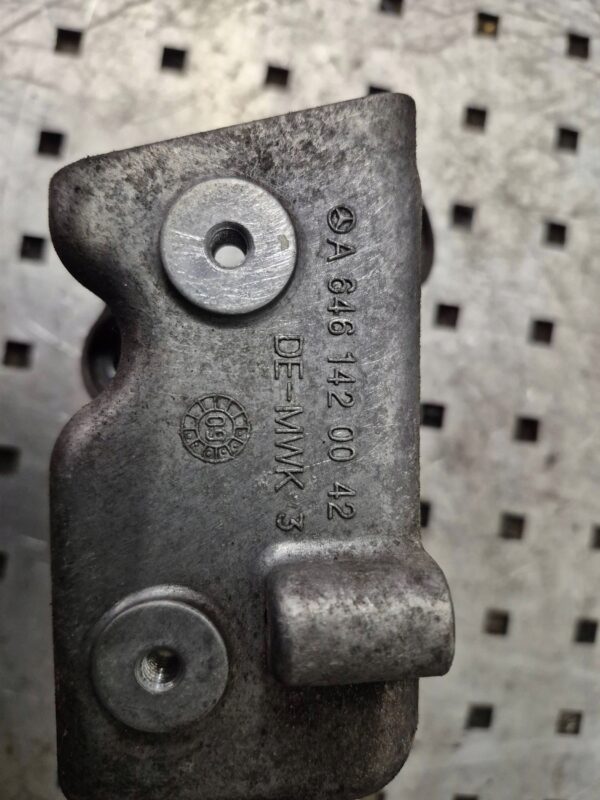 59f368aea8ba5d23819d83cf1c92625b