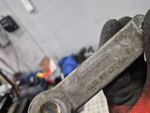 6ec7fd0aa084691c5637efaad80926c0