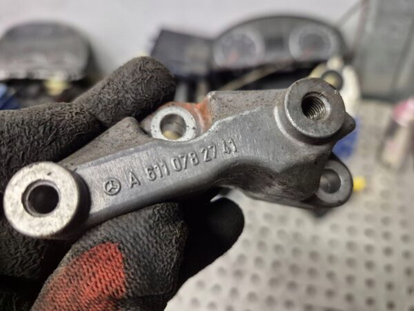 4d88158c0eba69f19d0509e8d5db4921