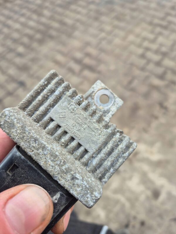 052fd69c728a47d71f35d6b5ddc1ed04