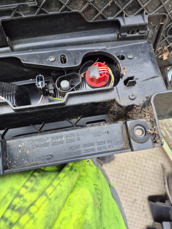 501785e0c6e8ae189b661edeee534486