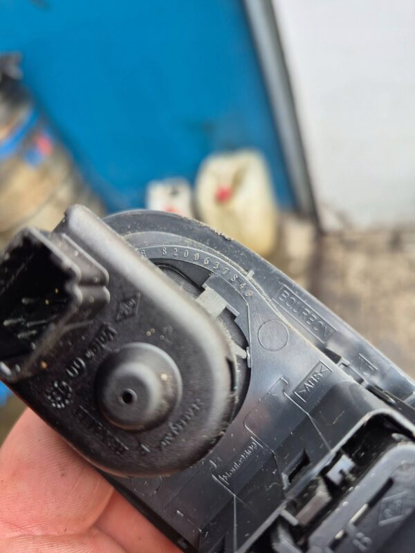 0e6983130e8928f55378b73ebfbef3c0