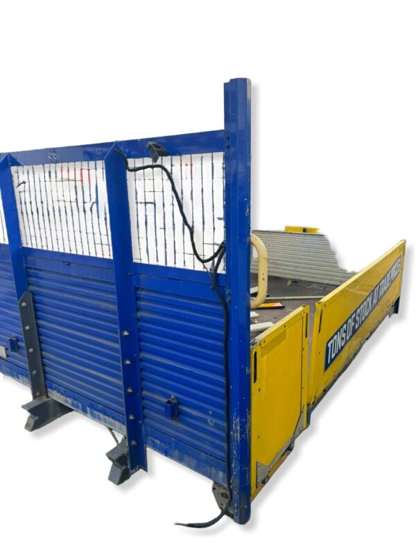 4220e406d6c5e38e44c74d014a020a14