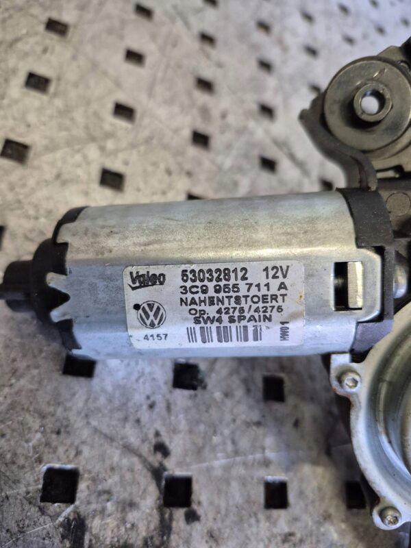 e5486b4b7896c2d14168a058f8d78331