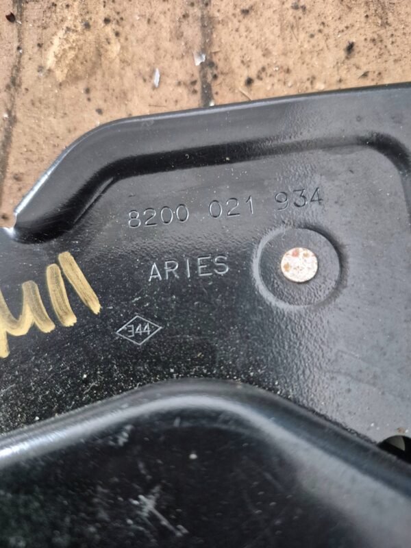 ab9180f411fa9dd18b640cc4ed8ab7c5